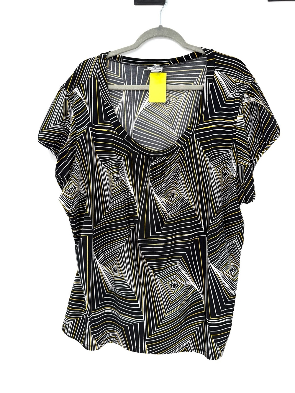 Worthington Black & White Geometric Scoop Neck Top with Yellow Lines